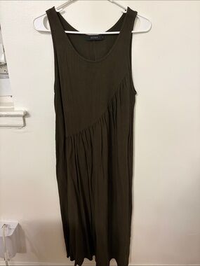 Solika Olive Green Sleeveless Maxi Dress